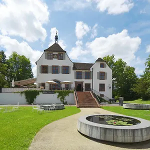 https://hotel-im-schlosspark.hotelsbaselswitzerland.com